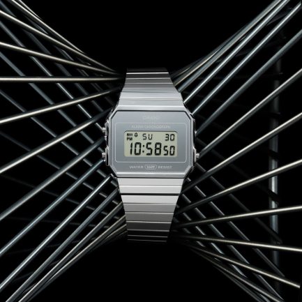 CASIO VINTAGE Mod. ICONIC SLIM SILVER - immagine 2