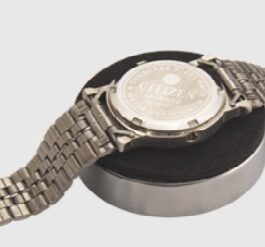 Cuscinetto diametro 5 cm. per appoggiare orologi – 5 cm diameter cushion for supporting watches